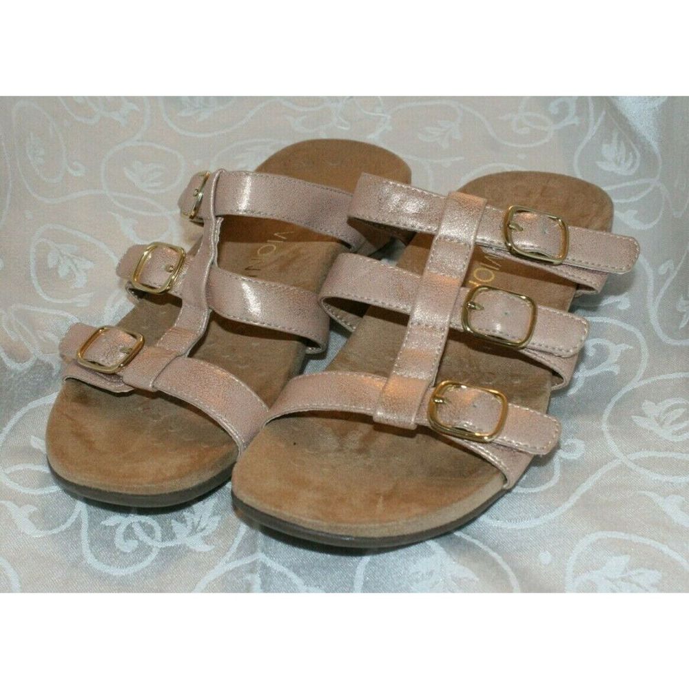 Vionic Gold Sandals  Adjustable Orthaheel Size 6